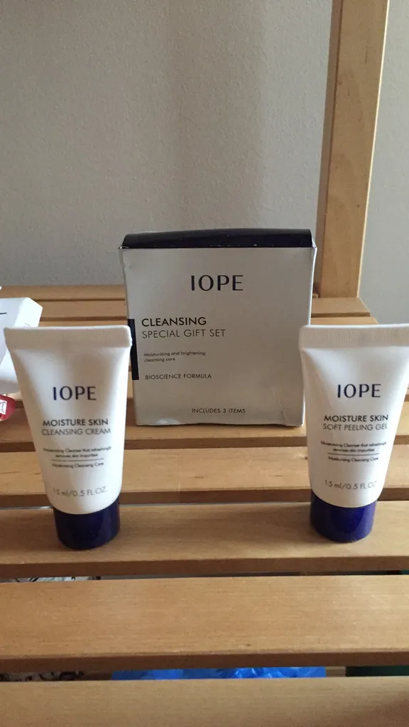 IOPE Cleansing Gift Set photo 1