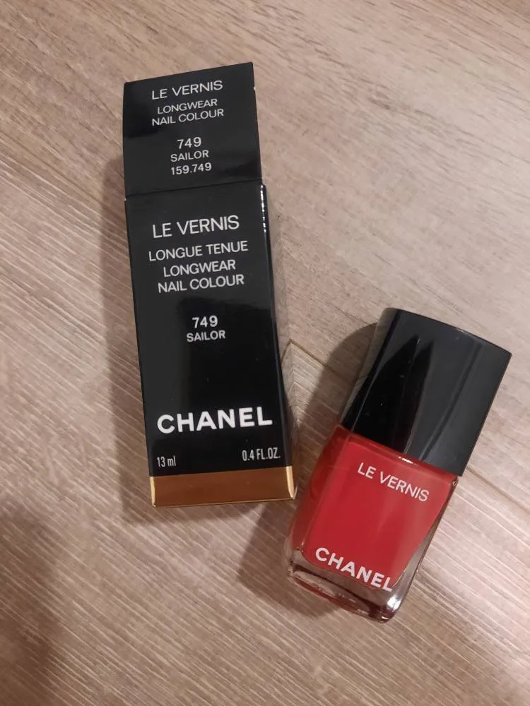 Chanel Nail Polish photo 1