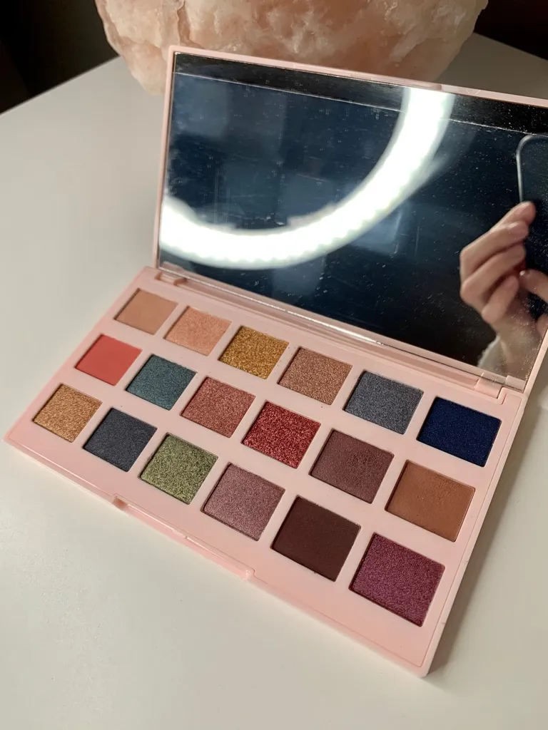 Brand New Ciate New England Palette photo 1