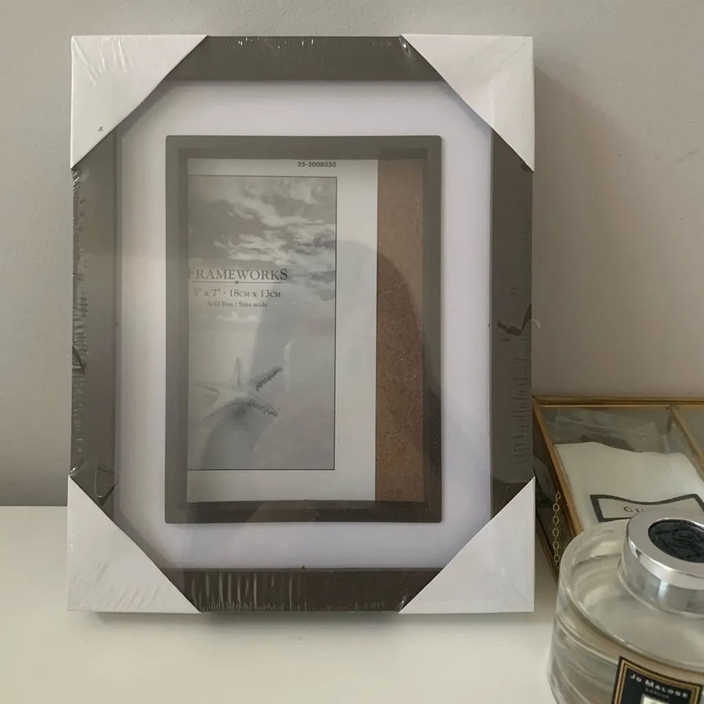 New 5x7 Frame photo 1