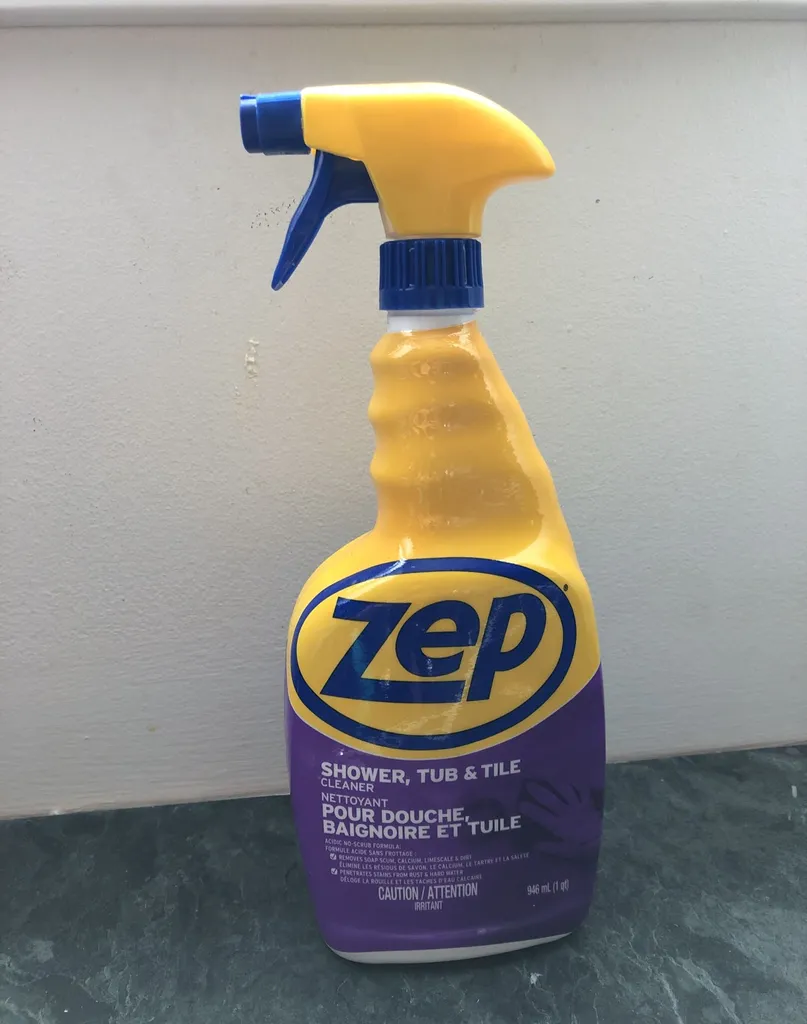 Never Used Bathroom Cleaner Spray photo 1