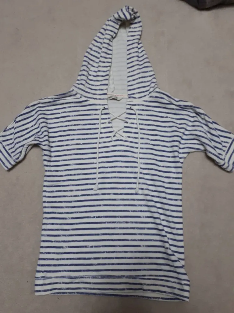 Hooded Shirt (Tags On) photo 1