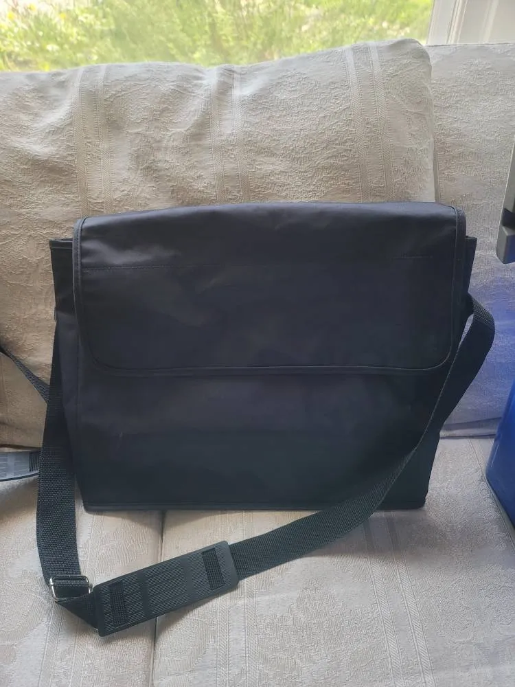 Polyester/Canvas Messenger Bag (X3) photo 1