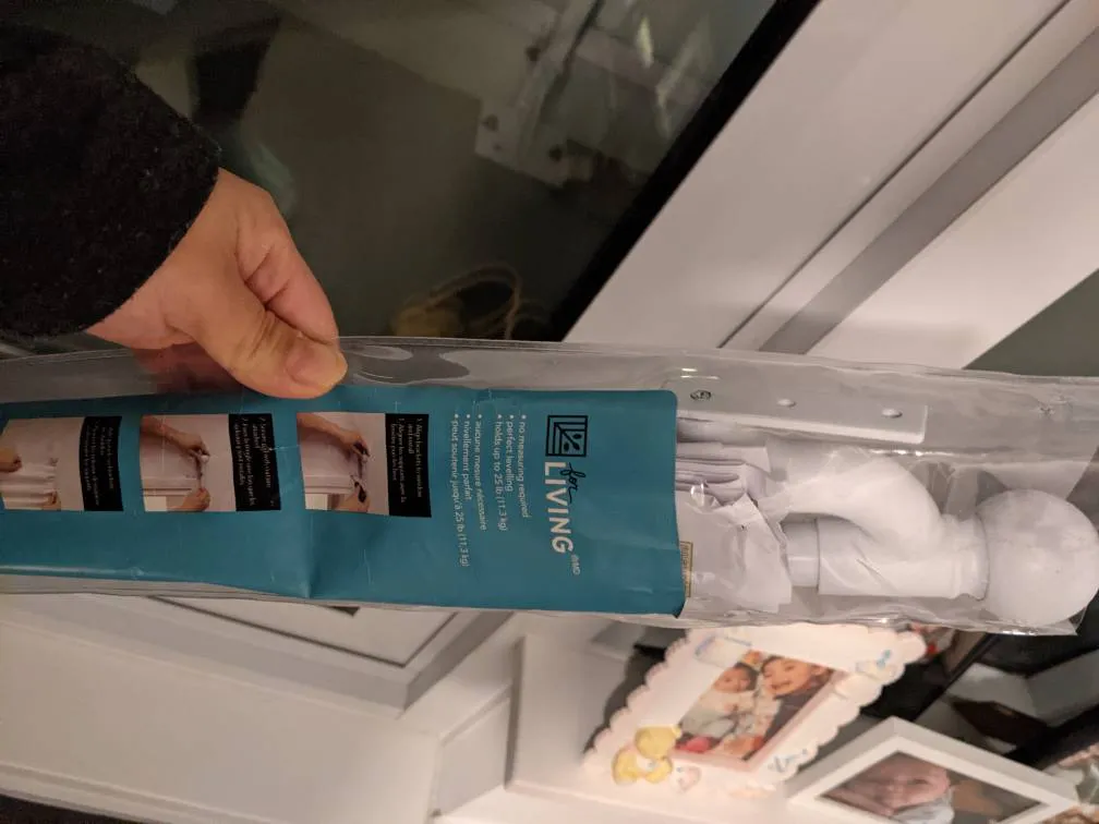 Curtain Rods Bnip photo 1