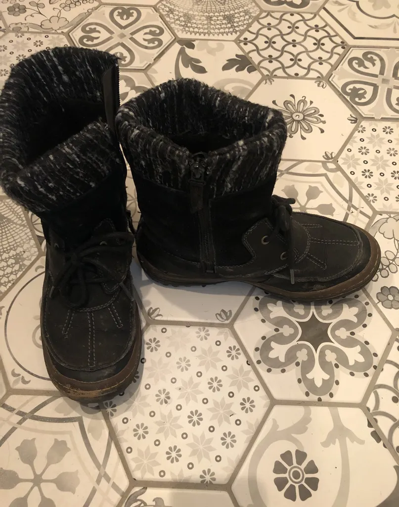 Merrill Winter Boots photo 1