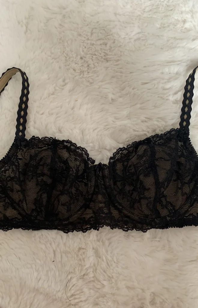 Black Lace Bra From Victoria’s Secret photo 1