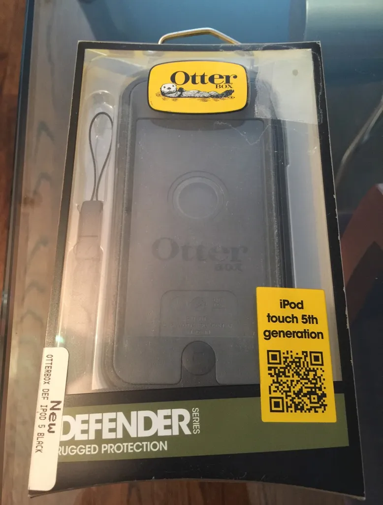 Apple iPod Touch 5th Generation Otter Box Protective Case photo 1