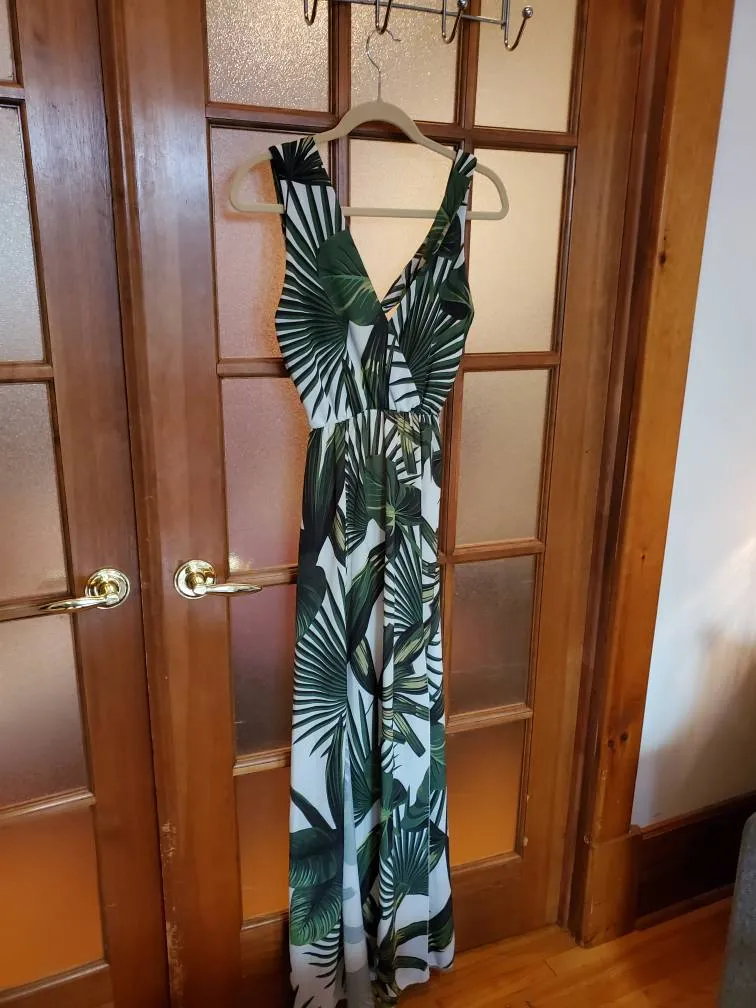 VILLA VIBES Maxi Dress photo 1