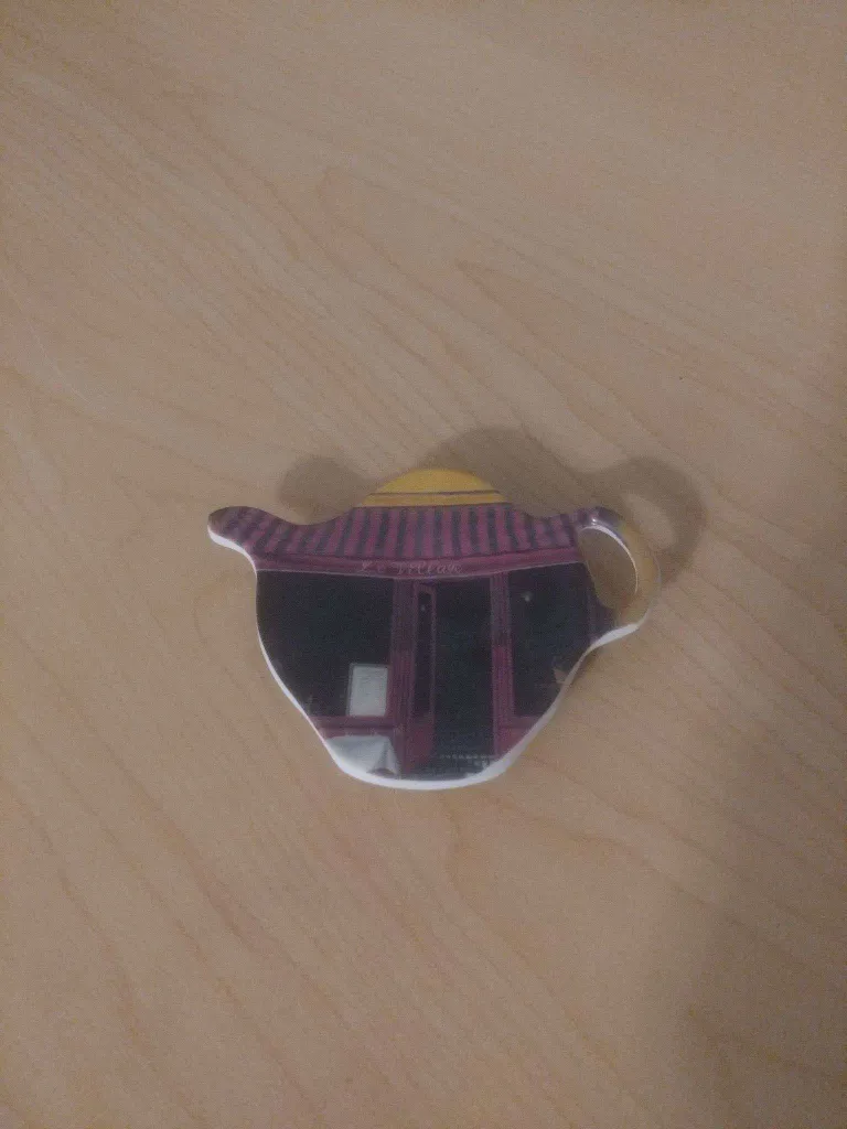 Ceramic...thing? photo 1