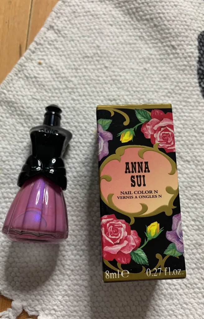 Anna Sui Nail Polish photo 1