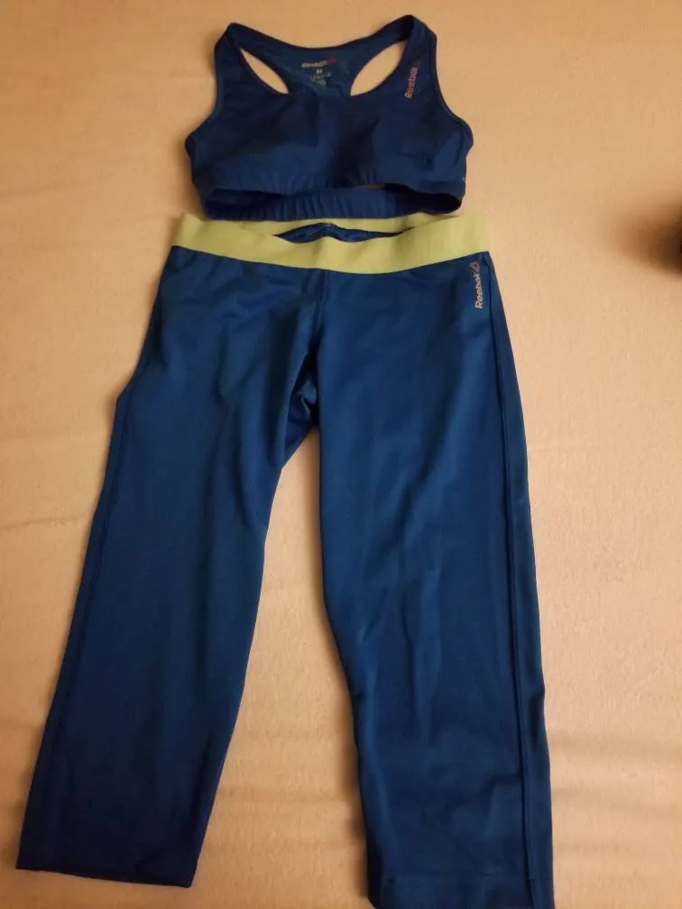 Reebok Speed Wick Sports Bra & Workout Capri (NEW!) photo 1