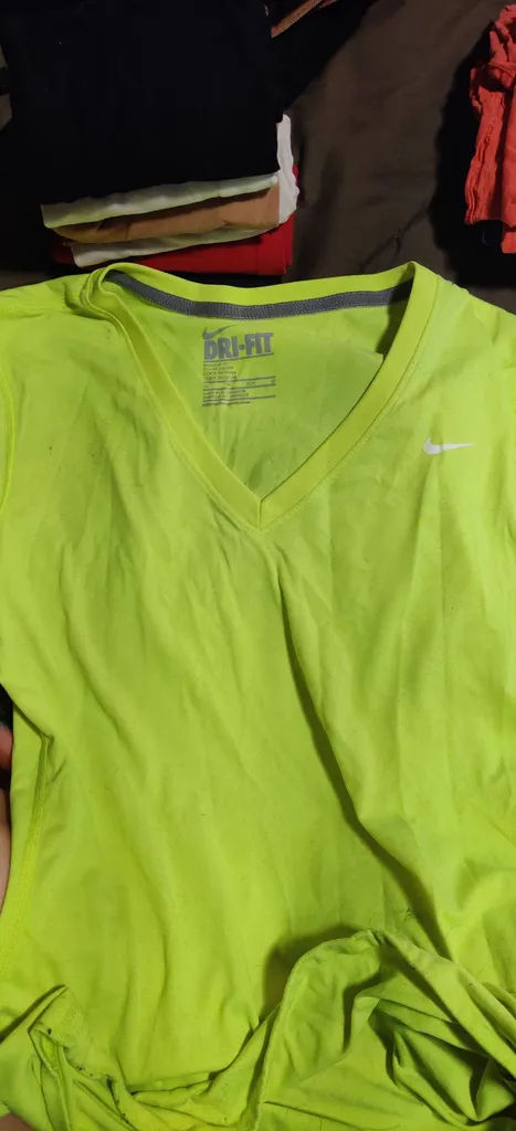 Highlighter Yellow Nike Dry Fit T In XS photo 1