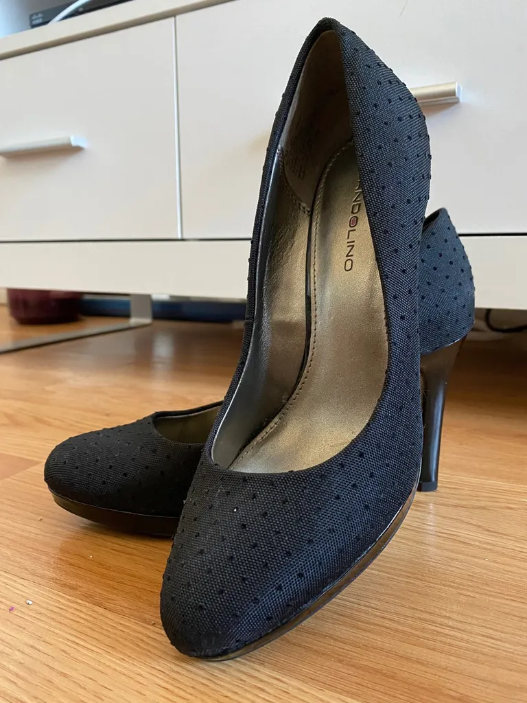Black Polka Dot Heels Like New 7 photo 1