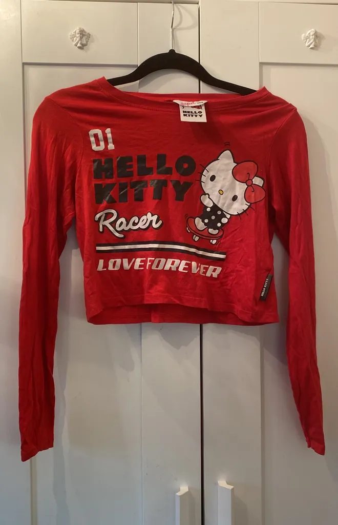 Hello Kitty Long sleeve 🎀 photo 1