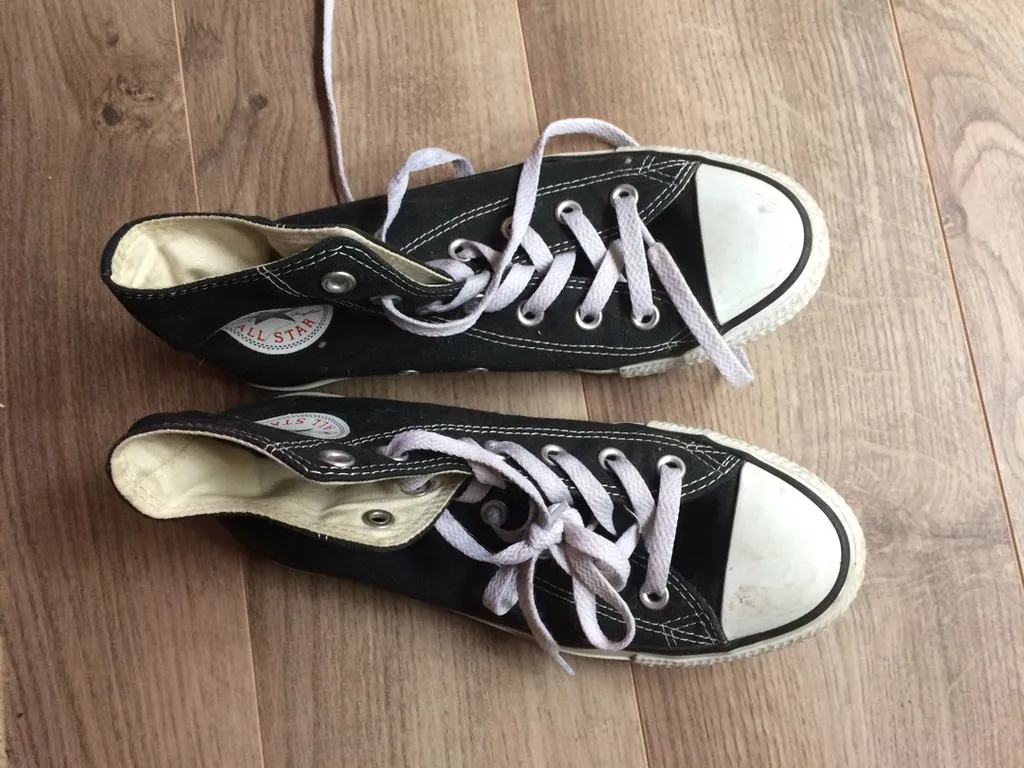 S7 Black Converse photo 1