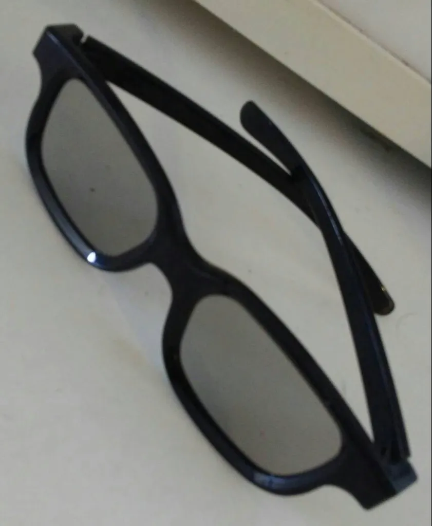 Genuine 3D Glasses photo 1