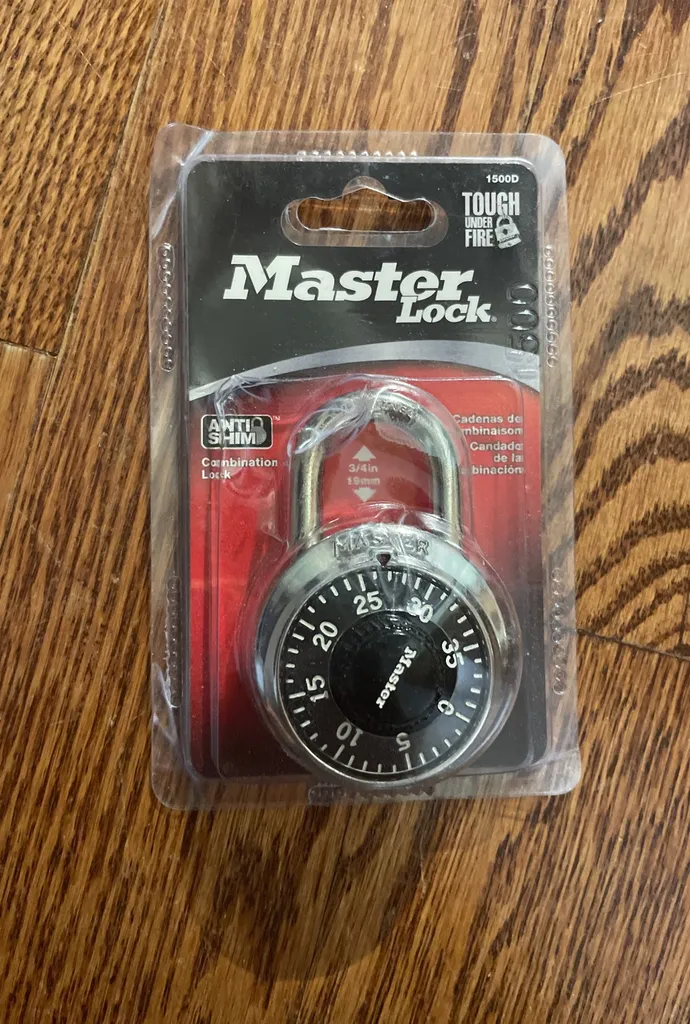 BNIP Master Combo lock photo 1