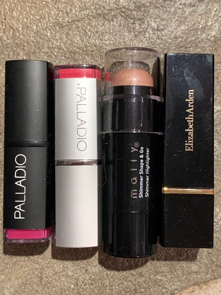 BN LIPS AND SKIN Products photo 1