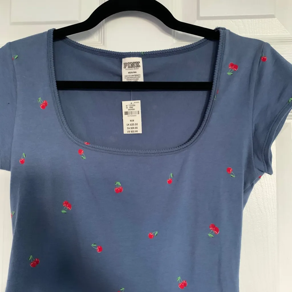 Tshirt Bodysuit photo 1