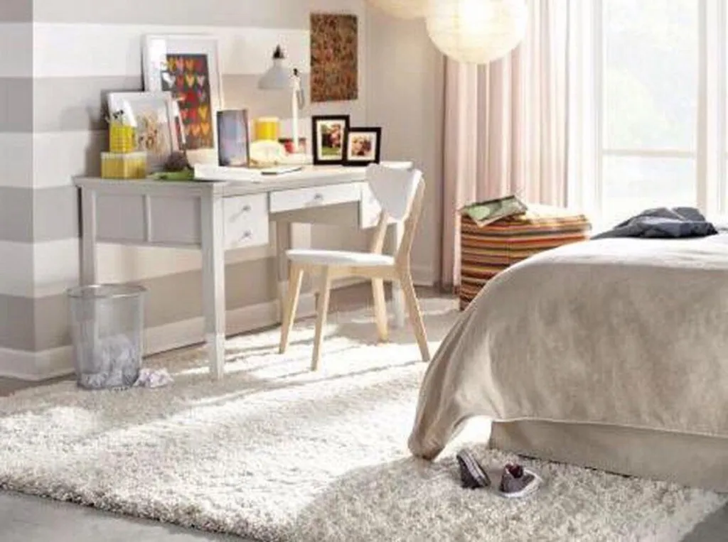 HomeSense Shag Rug (Sand Grey) photo 1