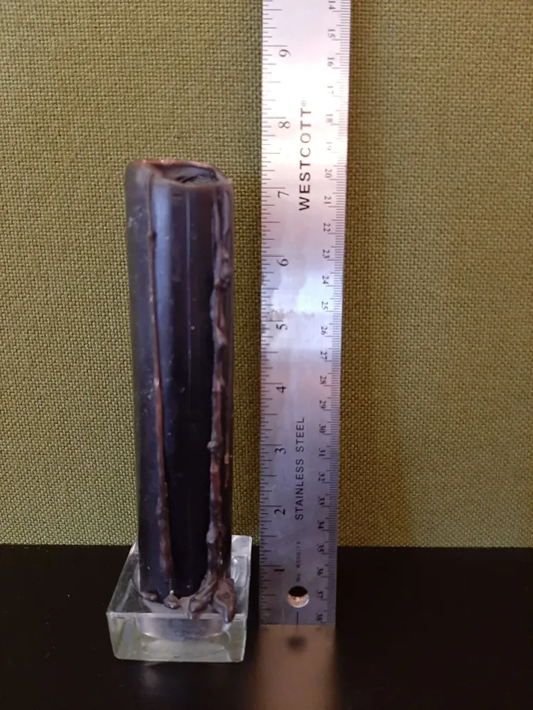 Black candle photo 1