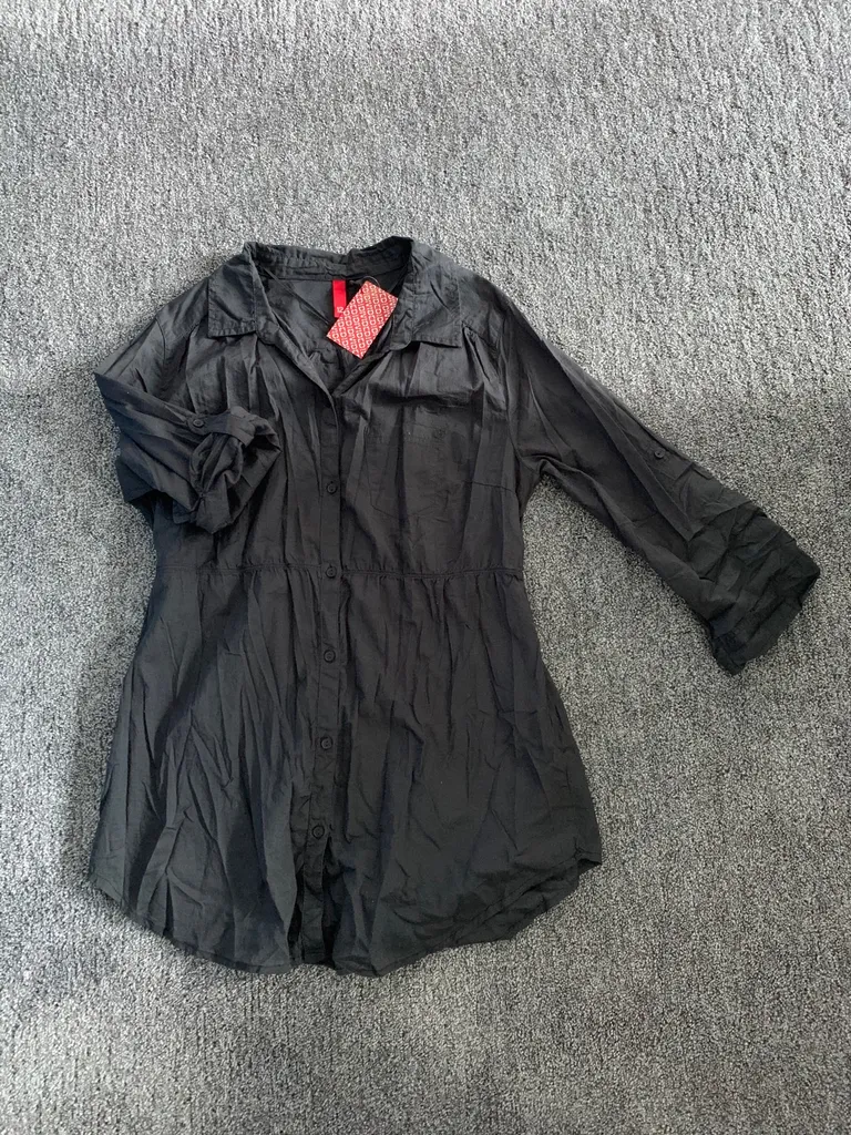 Women’s DIVIDED by H&M Top - Size 12 photo 1