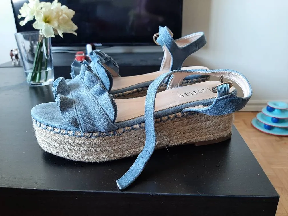 Sandals Size 37 photo 1