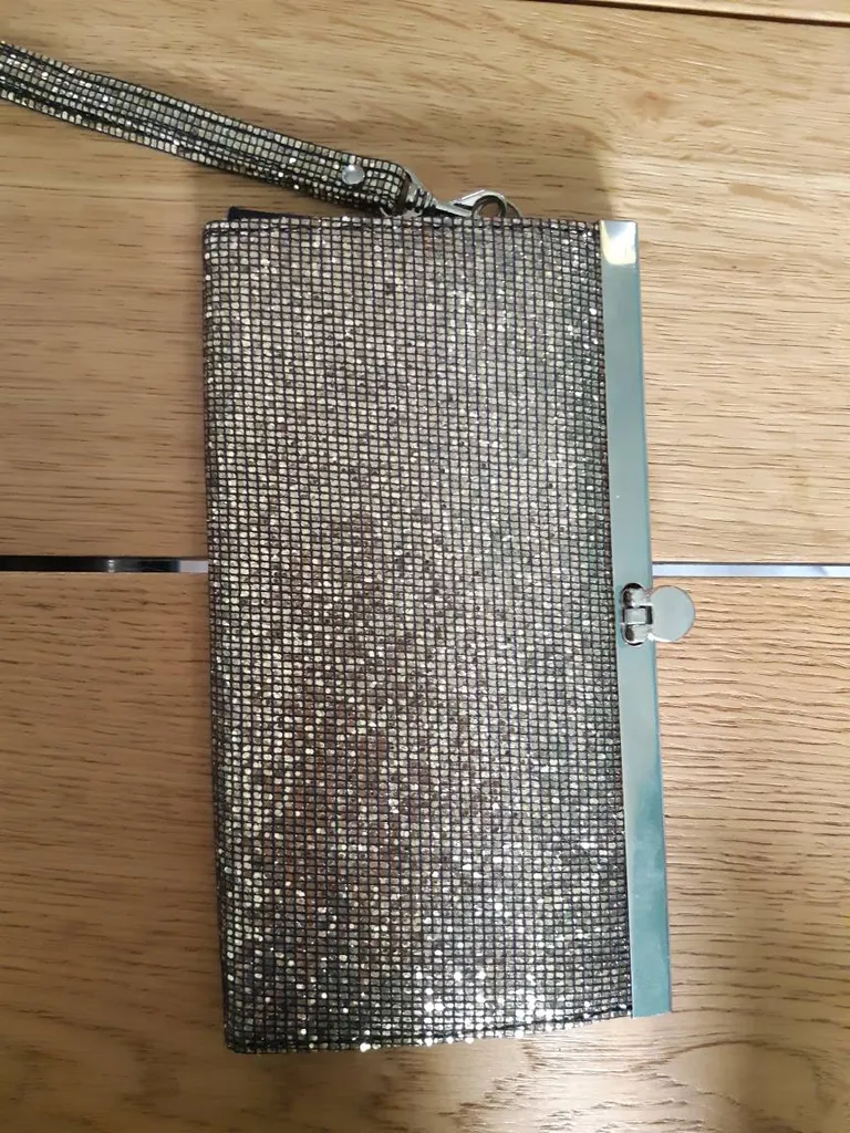 Shiny Gold Wallet photo 1