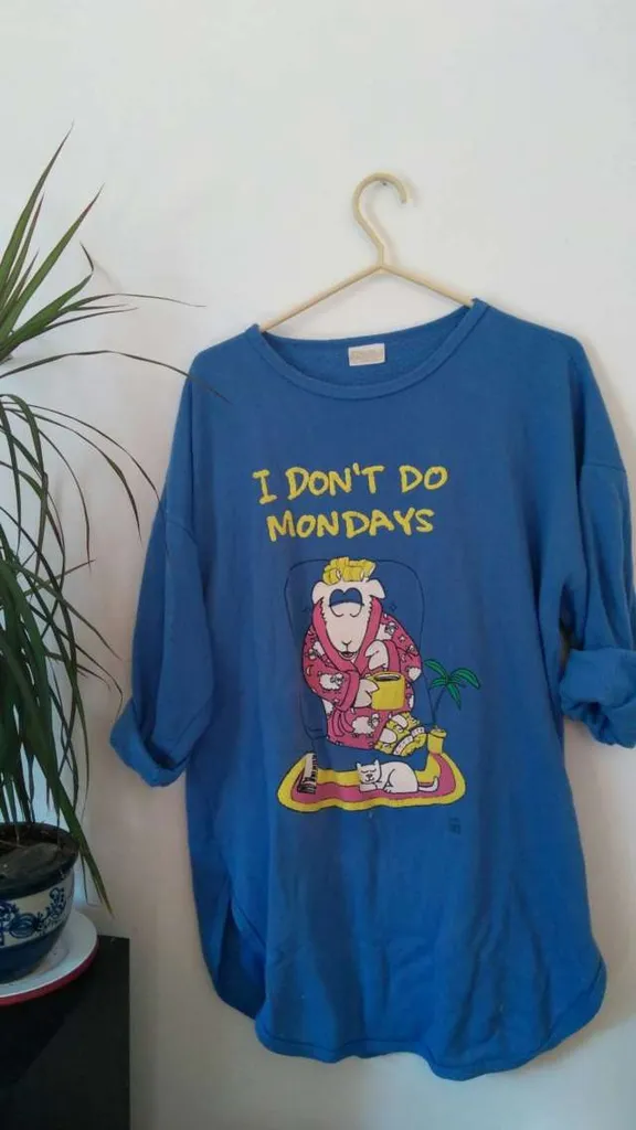 Amazing 80s Nightgown photo 1