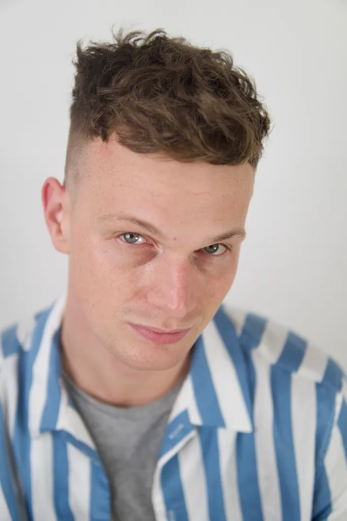 Free Haircuts ! Short Only ! photo 1