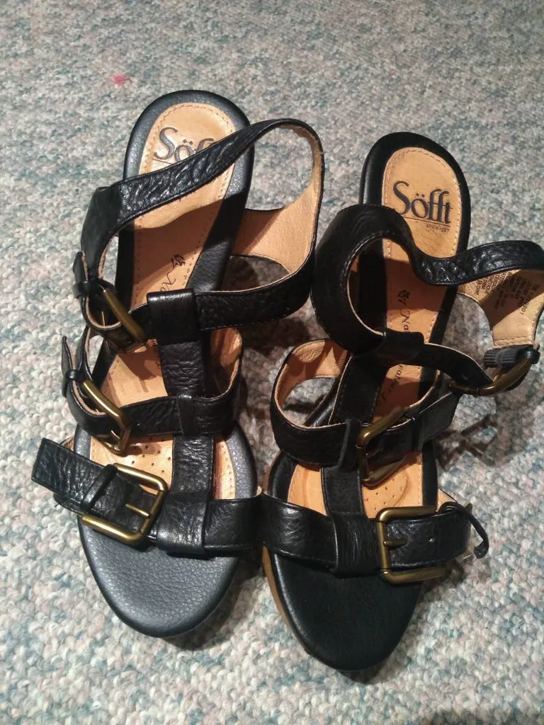 High Heels Size 7 photo 1