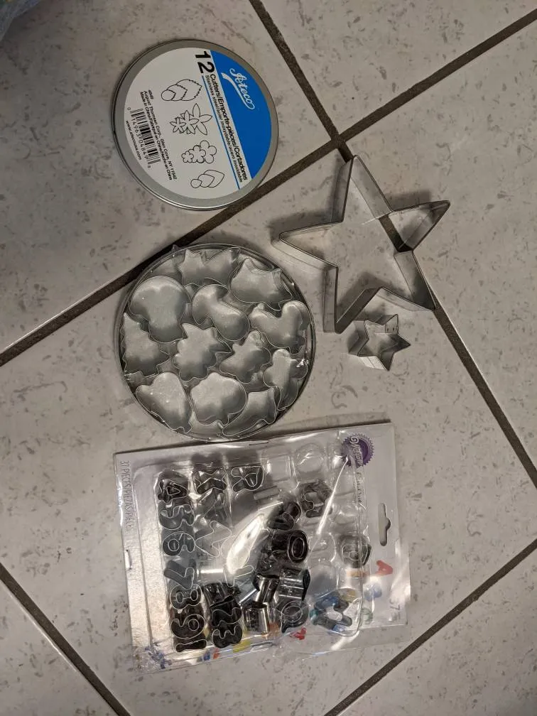 Free Cookie And Fondant Cutters photo 1