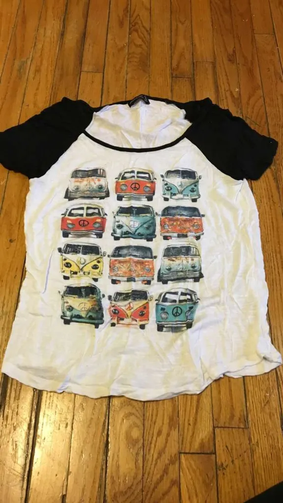 Cute VW Camper Van T-shirt photo 1