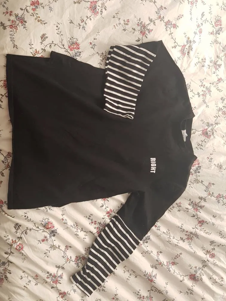 Black t-shirt + sleeves photo 1