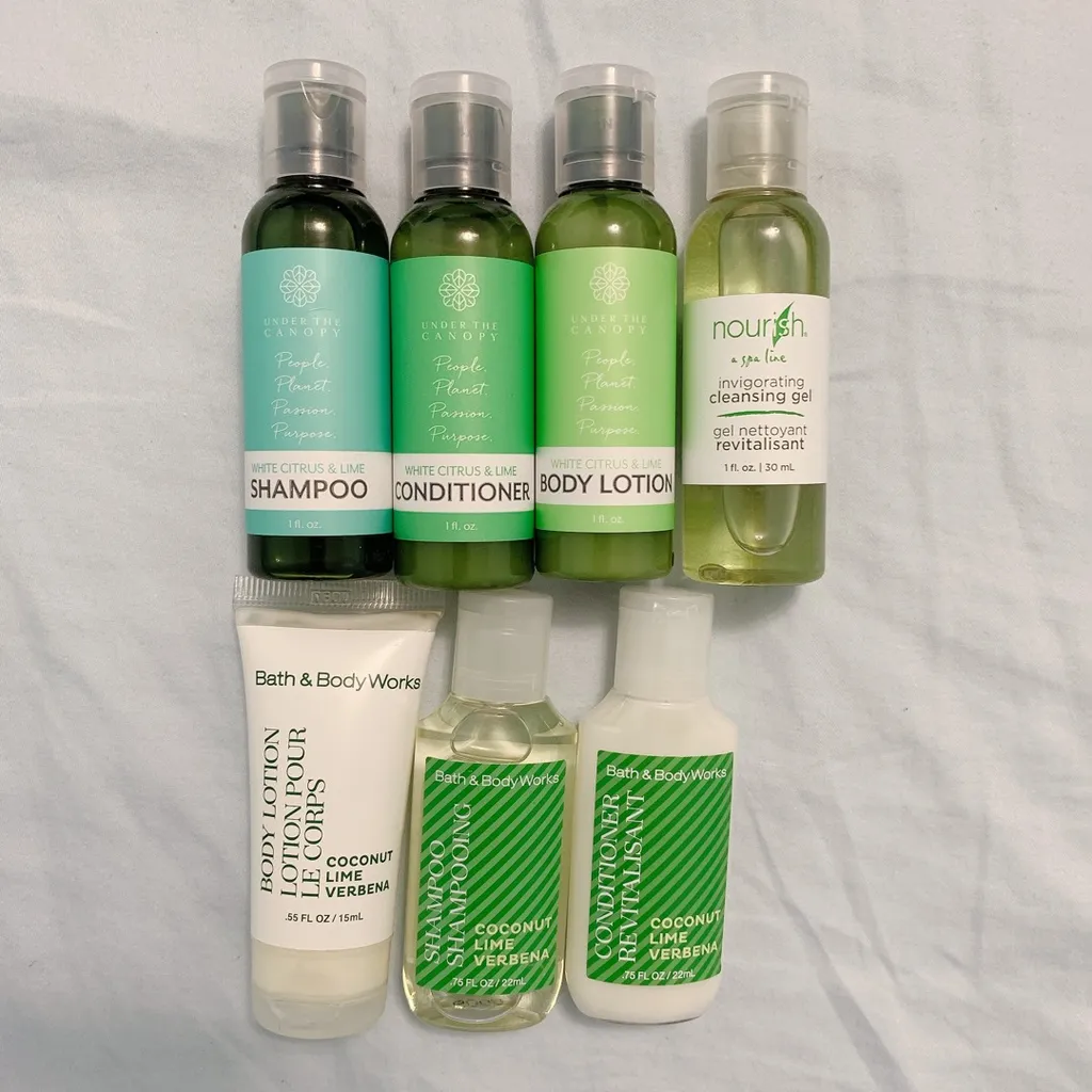BNIB Mini Toiletries photo 1