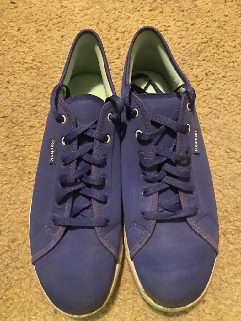 Size 9 Reebok Shoes (Women’s) photo 1