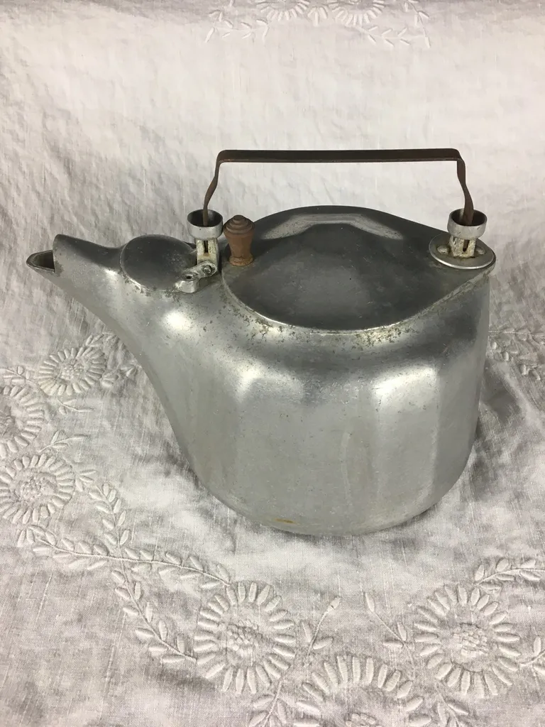 Bouilloire en fonte d’aluminium antique 1913 Griswold Colonia... photo 1