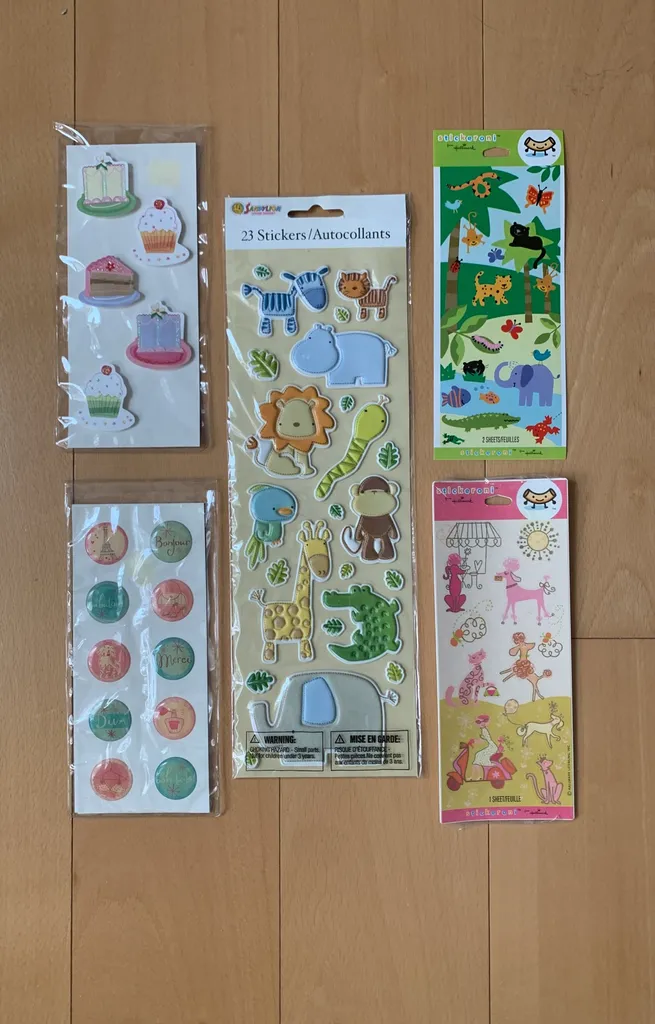BNIP Sandylion & Hallmark Stickers photo 1