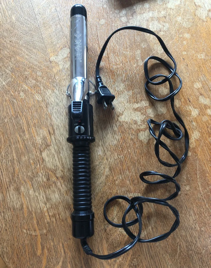 Conair Curling Iron photo 1