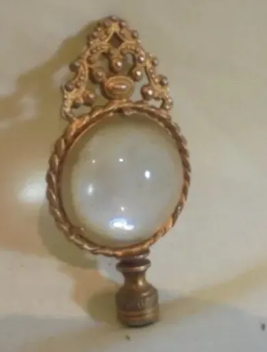 finial - lamp part photo 1
