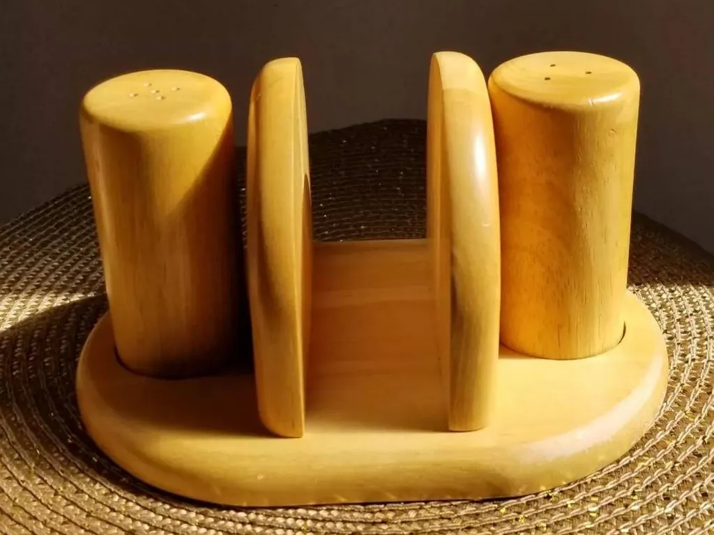 Vintage Wood Napkin & S&P Set photo 1