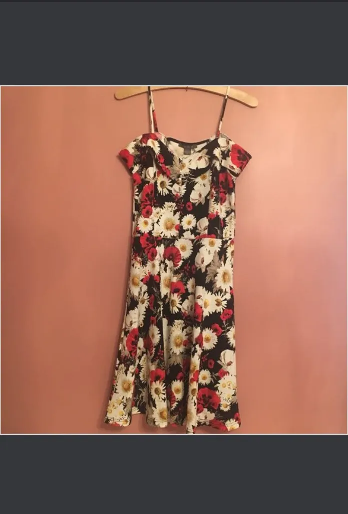 Suzy Shier BNWT dress photo 1