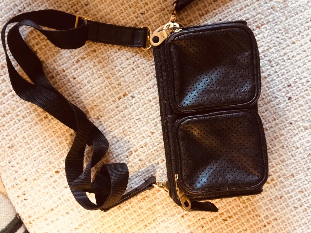 Matt And Nat Purse photo 1