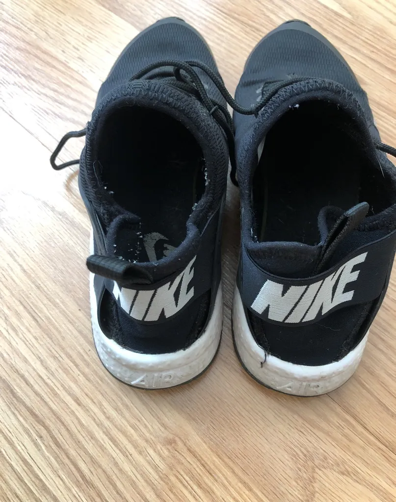 Nike Runners in Good Shape. Size 7 but Fits 7.5 photo 1