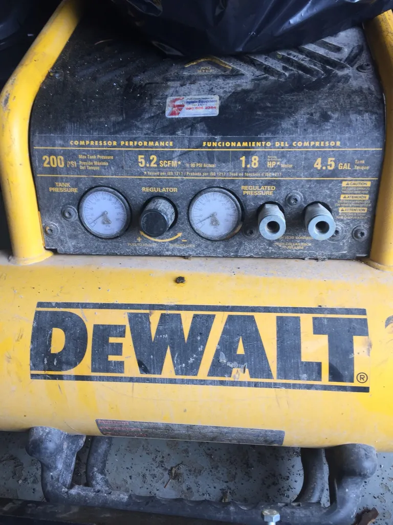 Dewalt Compressor photo 1