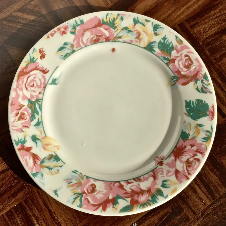 90s Flower Plate photo 1