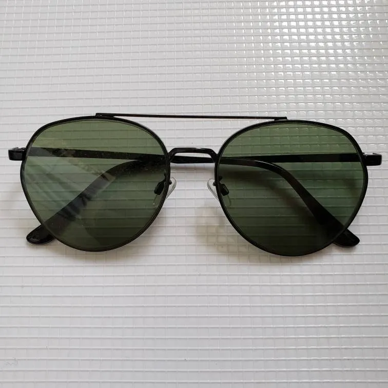 Aviator Sunglasses photo 1