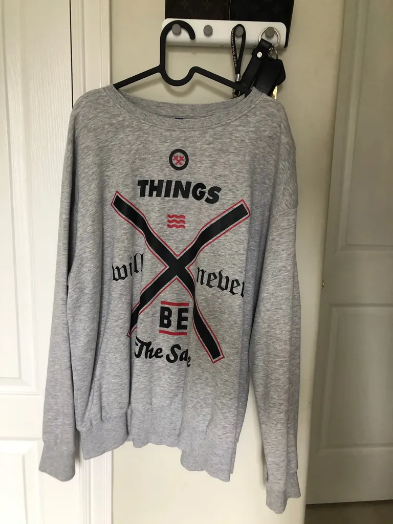 crewneck sweater photo 1