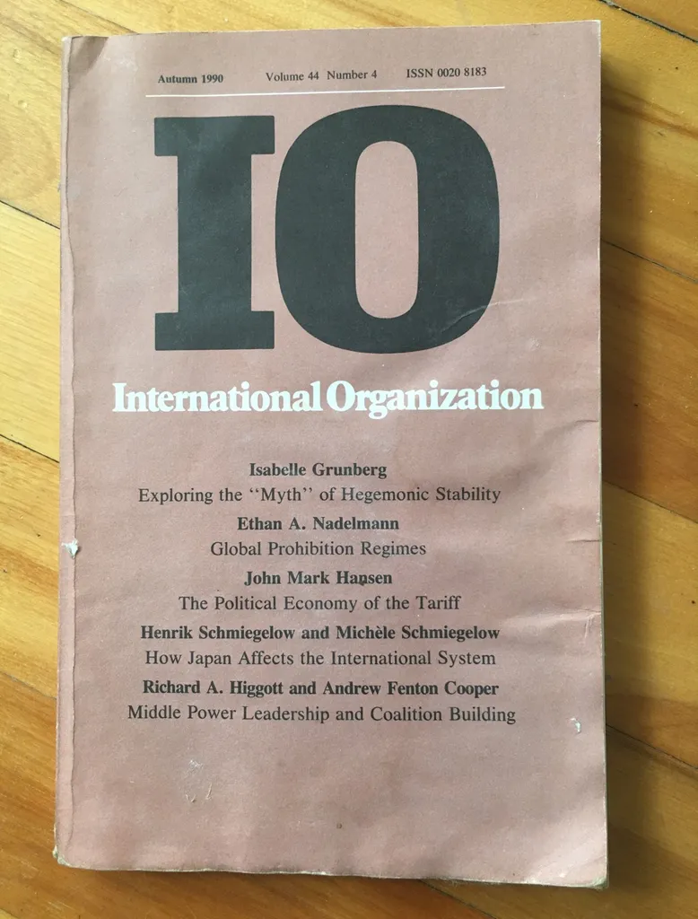 (old) Poli Sci Academic Journal issue: “International Organiz... photo 1