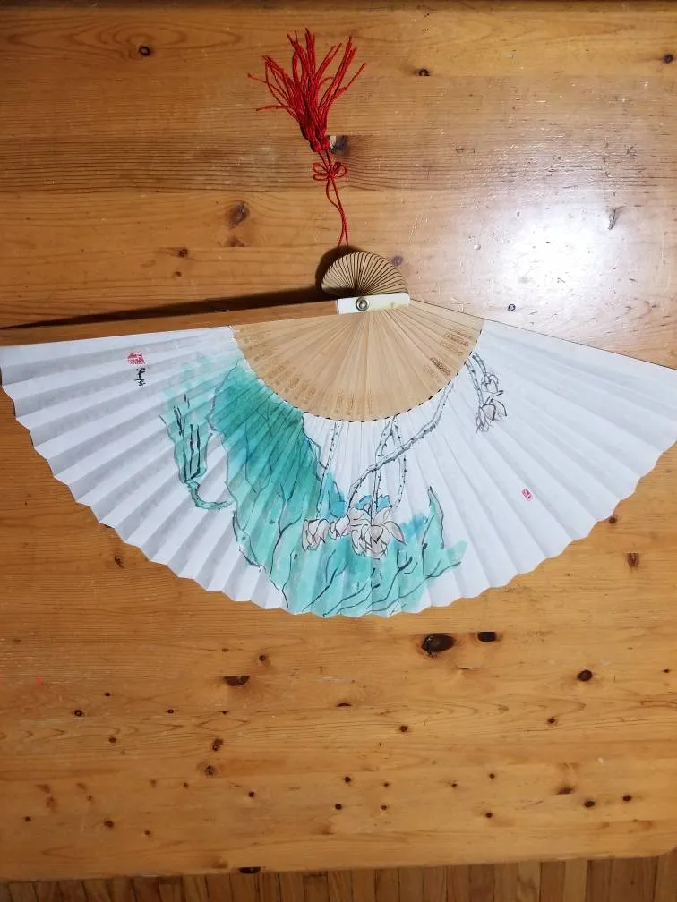 Gorgeous Japanese Paper Fan With Case photo 1